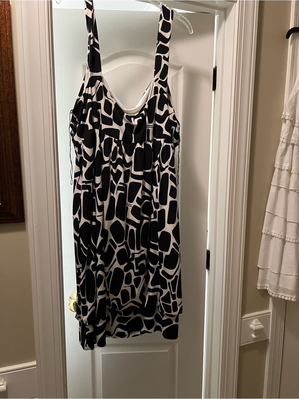 Donna Morgan Black and White Abstract Print Mini Dress